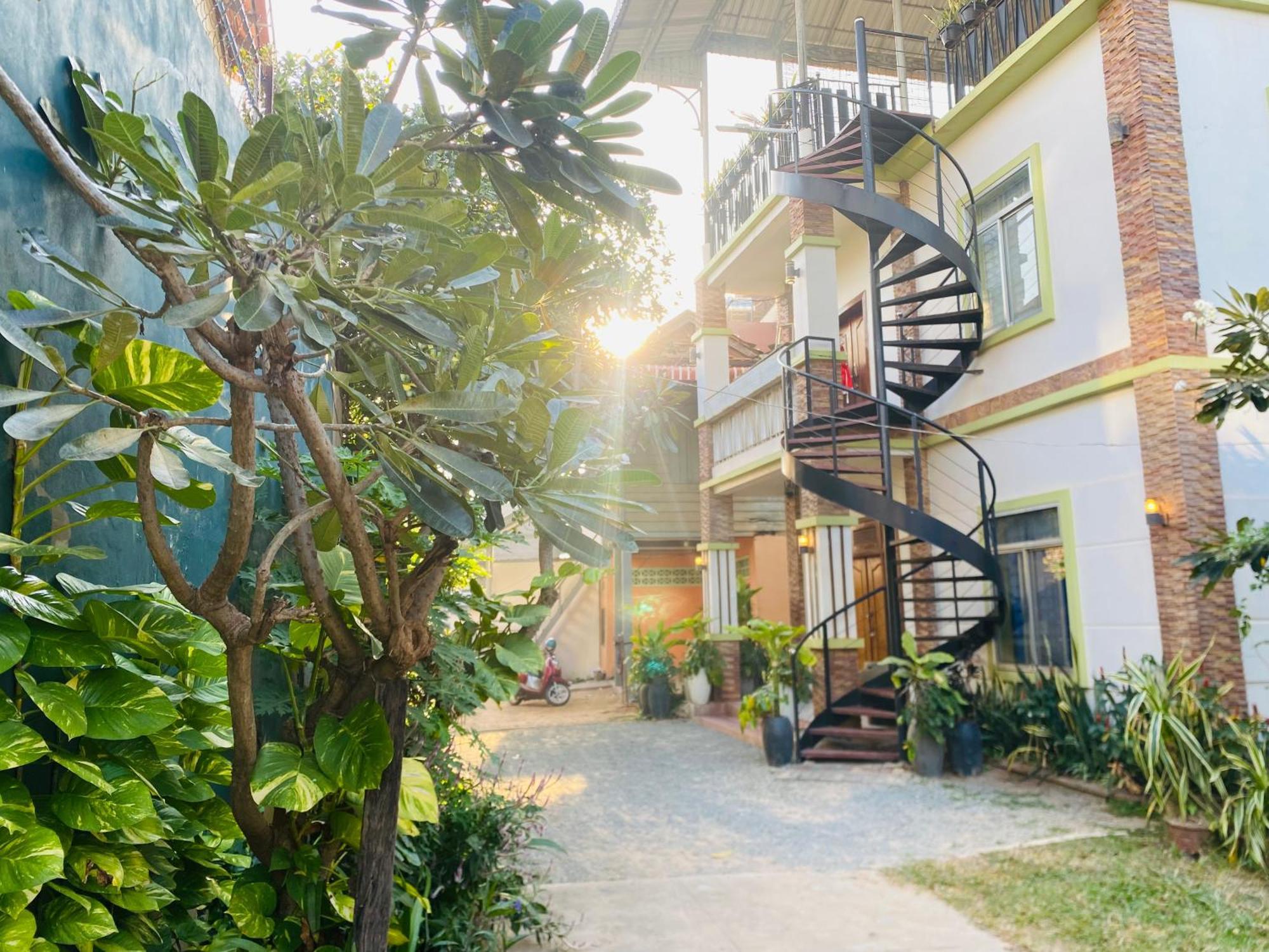 Sophat Villa Siem Reap Exterior photo